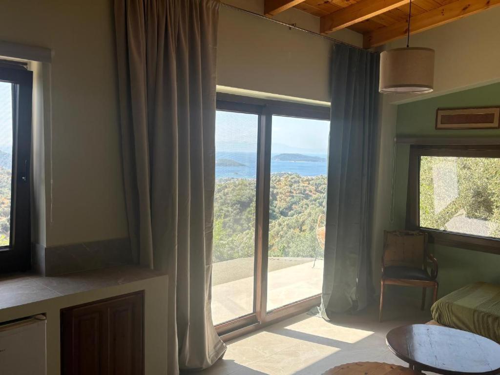Villa Tierra Skiathos-Stadt Exterior foto